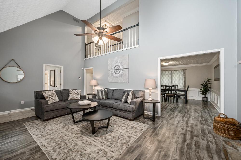 Relax In This 4BR Retreat With Screened Snug Porch